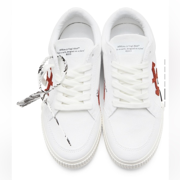 White Canvas Vulcanized Sneakers - Picture 5 of 6